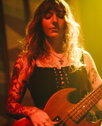 Bass Guitar Teacher, Guitar Teacher Mikayla Mayhew